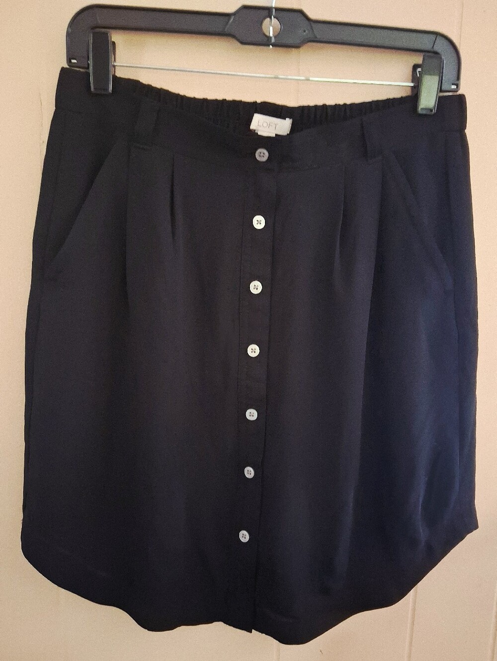 NWT LOFT Black Button-Front Lined Skirt With Pockets! Size S